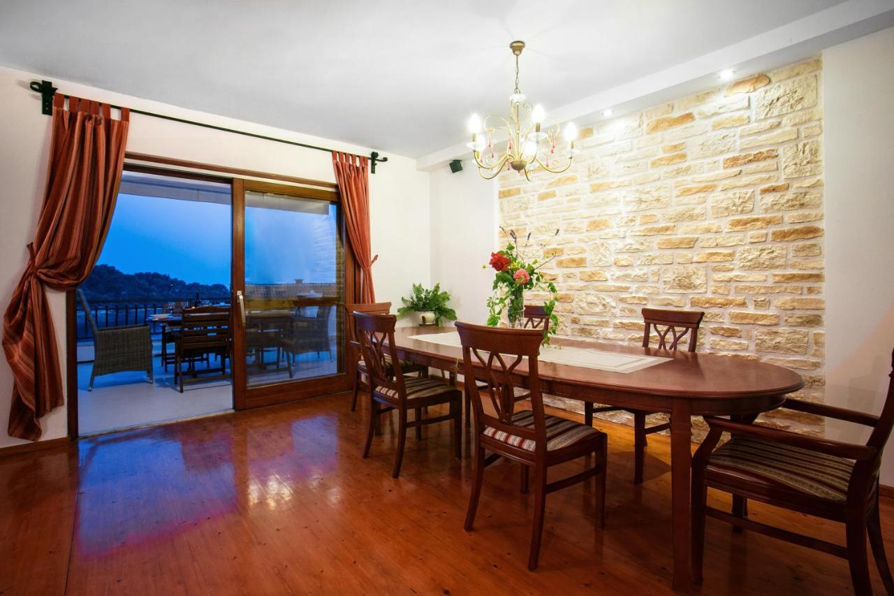 Golden View Luxury Apartment Maslinica Exterior foto