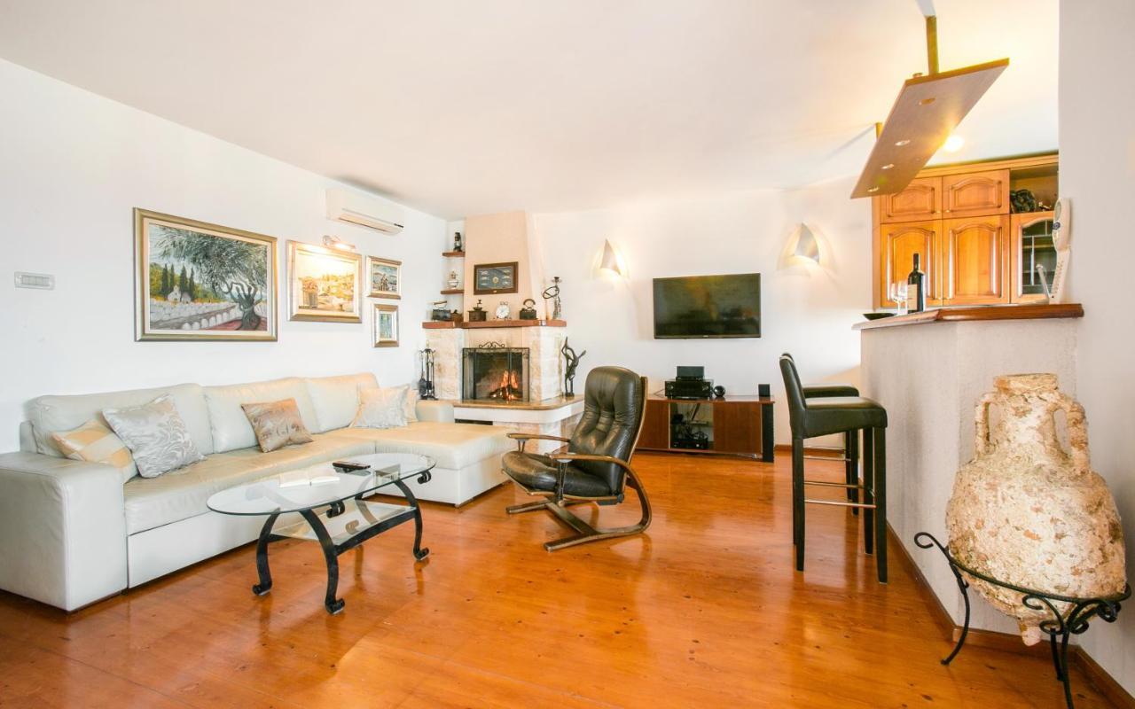 Golden View Luxury Apartment Maslinica Exterior foto
