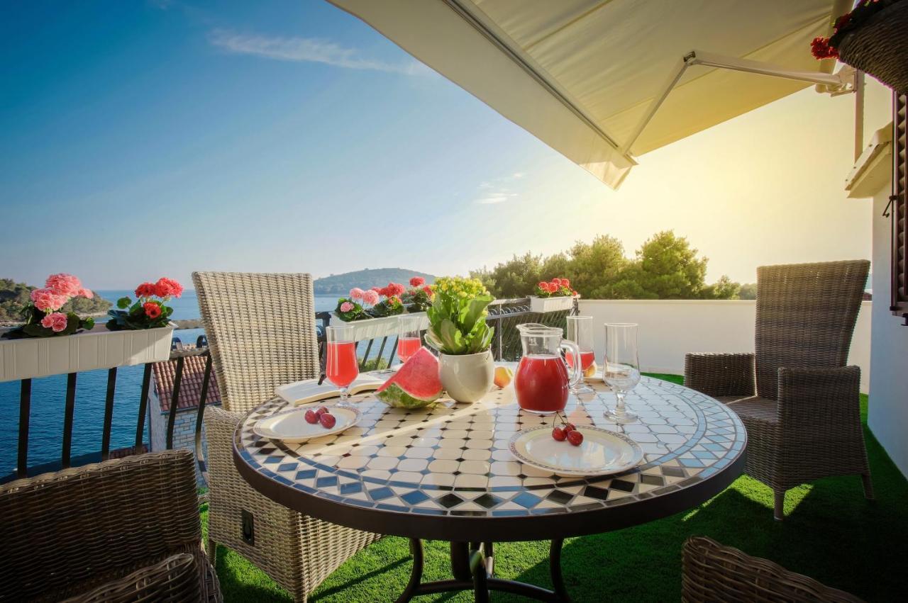 Golden View Luxury Apartment Maslinica Exterior foto